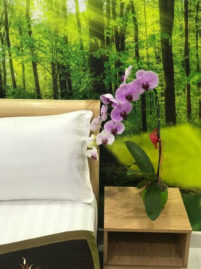 Nhà khách Deluxe 1 Bed ,1 Bath ,2 Guests TP. Hồ Chí Minh